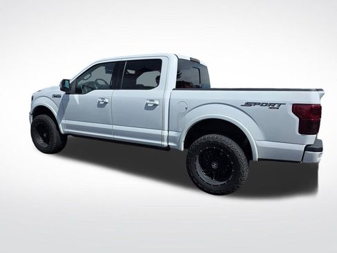 Used 2018 Ford F150 Lariat w/ Equipment Group 502A Luxury AWD/4WD image 12