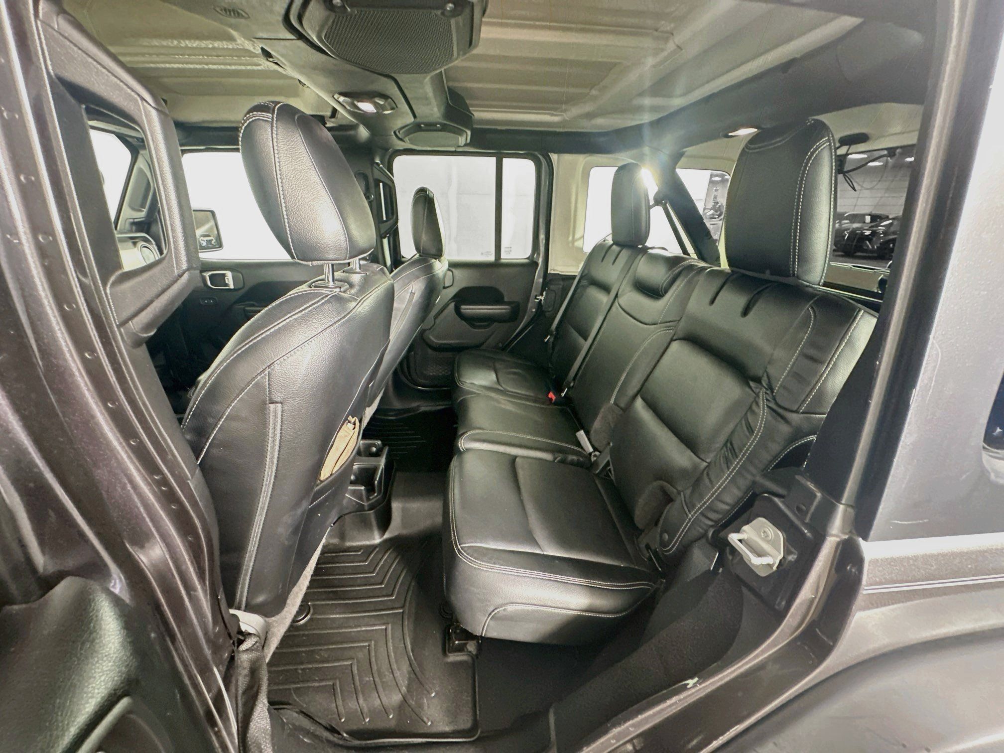 Used 2018 Jeep Wrangler Unlimited Sport S AWD/4WD image 25