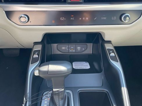 New 2026 Kia Sorento S FWD image 19