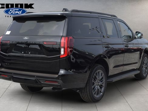 New 2026 Ford Expedition Platinum w/ Stealth Appearance Package AWD/4WD image 3