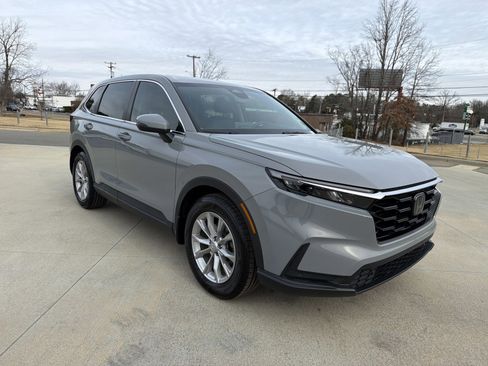 Used 2023 Honda CR-V EX-L image 2