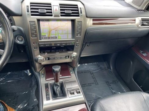 Used 2018 Lexus GX 460 Premium w/ Premium Package AWD/4WD image 18
