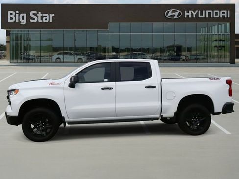 Used 2025 Chevrolet Silverado 1500 LT Trail Boss w/ LT Trail Boss Premium Package image 2