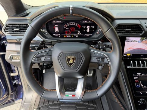 Used 2023 Lamborghini Urus S AWD/4WD image 18
