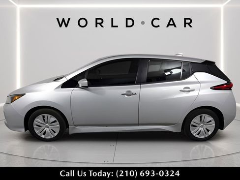 Used 2025 Nissan Leaf S FWD image 4