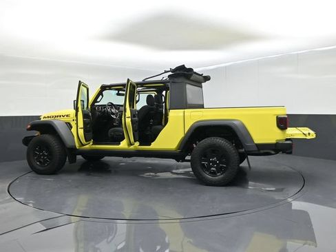 Used 2023 Jeep Gladiator Mojave AWD/4WD image 68