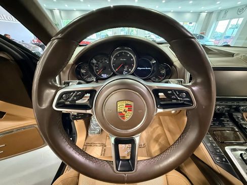 Used 2015 Porsche Cayenne Turbo w/ Premium Package AWD/4WD image 28