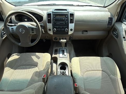 Used 2012 Nissan Frontier SV w/ SV Premium Utility Pkg AWD/4WD image 20