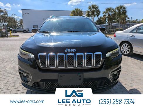 Used 2019 Jeep Cherokee Latitude w/ Popular Appearance Group image 7