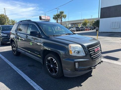 Used 2017 GMC Terrain SLT w/ Open Road Package FWD image 1