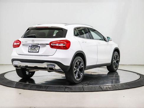 Used 2020 Mercedes-Benz GLA 250 image 4