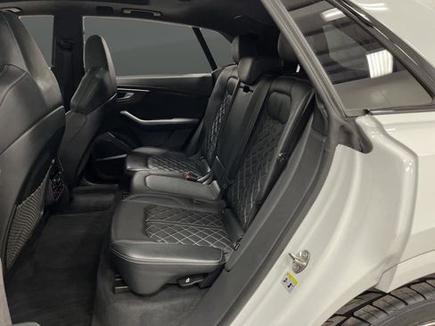 Used 2022 Audi SQ8 Prestige w/ Prestige Package AWD/4WD image 29