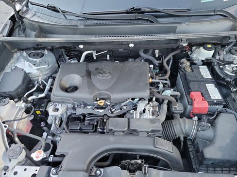 Used 2021 Toyota RAV4 XLE image 26