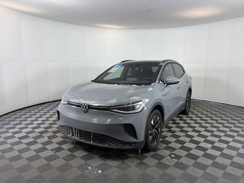 Used 2022 Volkswagen ID.4 Pro S image 2