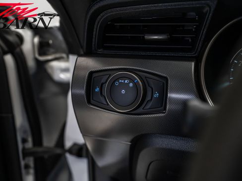 Used 2020 Ford Mustang Shelby GT500 w/ Technology Package image 28