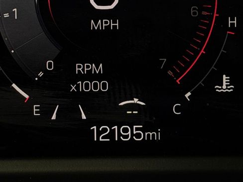 Used 2025 GMC Acadia Elevation w/ Elevation Premium Package image 15