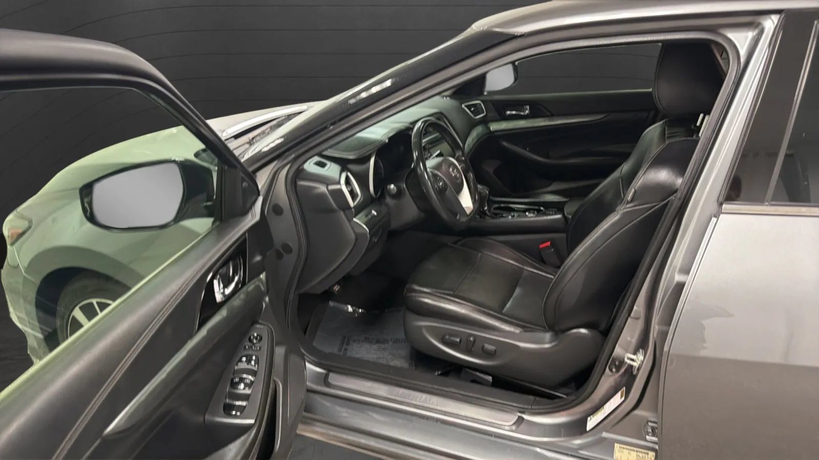 Used 2021 Nissan Maxima 3.5 SV w/ Floor Mat Group FWD image 21