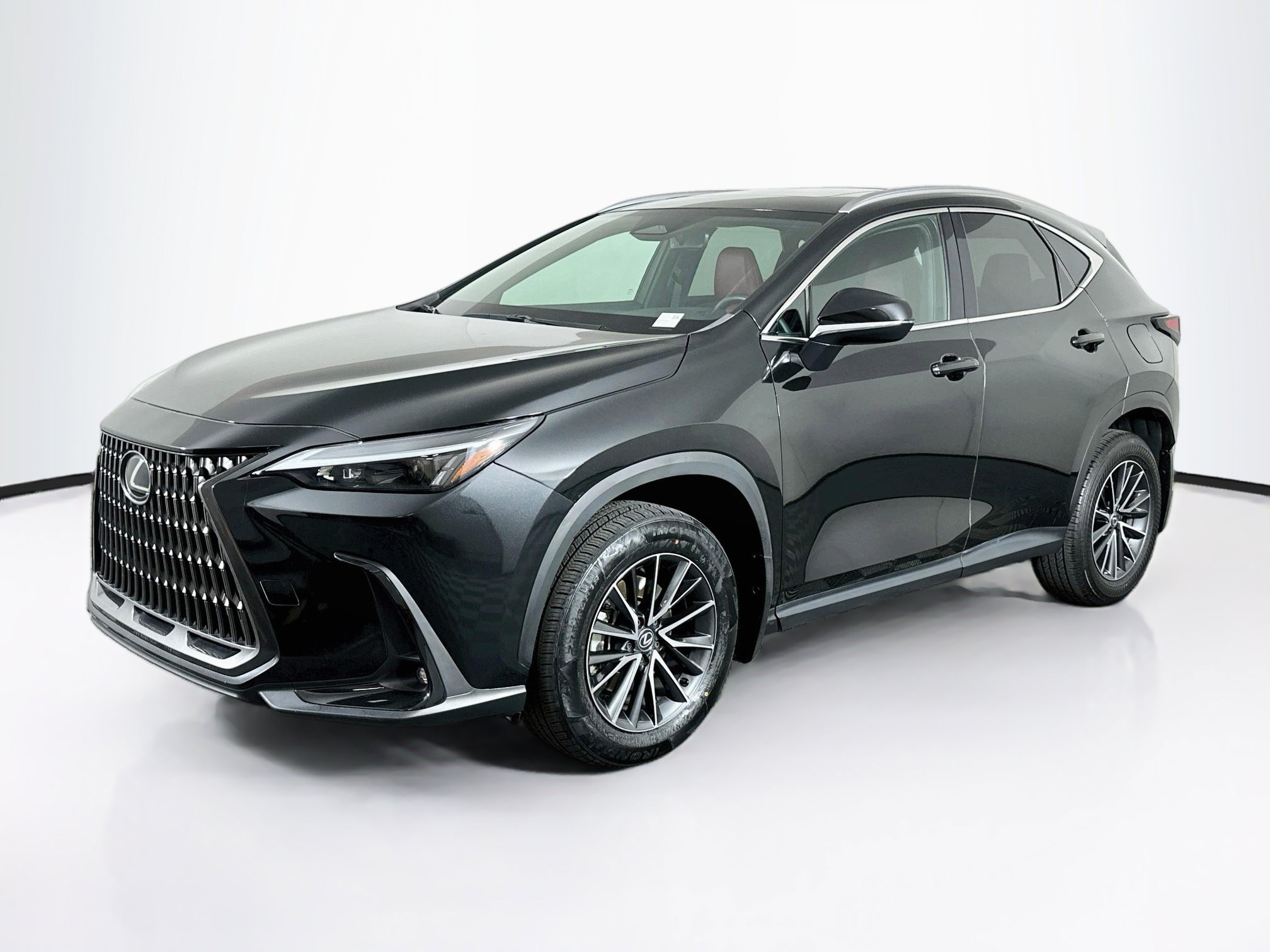 Used 2024 Lexus NX 250 FWD image 3
