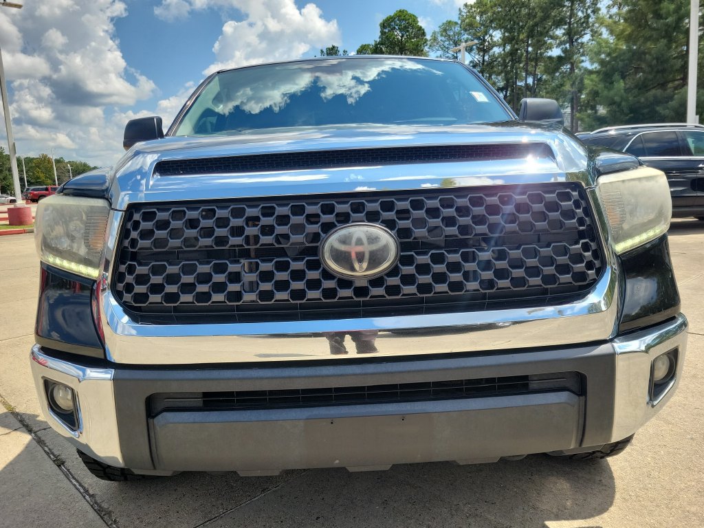Certified 2021 Toyota Tundra SR5 w/ SR5 Upgrade Package AWD/4WD image 4