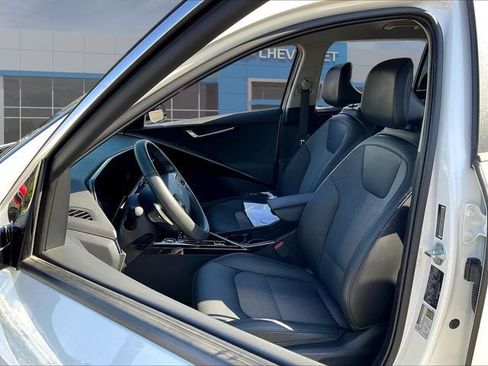 Used 2024 Kia Niro Wind FWD image 23