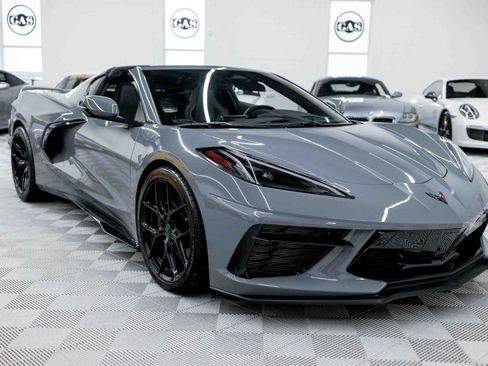 Used 2024 Chevrolet Corvette Stingray Preferred Cpe w/ Z51 Performance Package RWD image 6