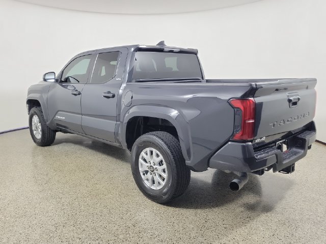 Used 2024 Toyota Tacoma SR5 AWD/4WD image 7