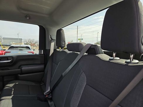 Used 2025 Chevrolet Silverado 2500 Custom w/ Custom Convenience Package image 11