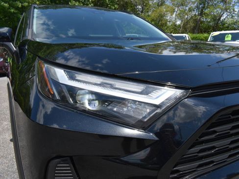 Used 2023 Toyota RAV4 XLE AWD/4WD image 40