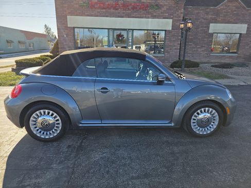 Used 2014 Volkswagen Beetle 2.5 image 5