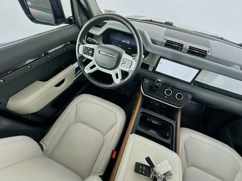Used 2024 Land Rover Defender 110 S AWD/4WD image 9
