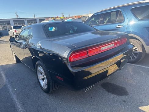 Used 2013 Dodge Challenger SXT Plus image 6
