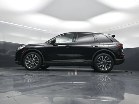 Used 2023 Lincoln Corsair Reserve w/ Equipment Group 201A FWD image 7