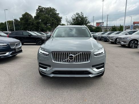 New 2025 Volvo XC90 T8 Core w/ Protection Package Premier image 6