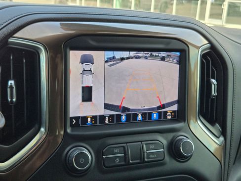 Certified 2022 Chevrolet Silverado 2500 High Country w/ Z71 Off-Road Package AWD/4WD image 16