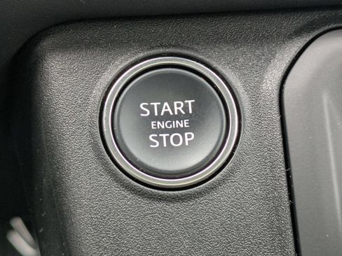 Used 2024 Land Rover Defender 110 SE AWD/4WD image 23