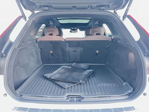 Certified 2023 Volvo XC60 B5 Plus w/ Climate Package image 26