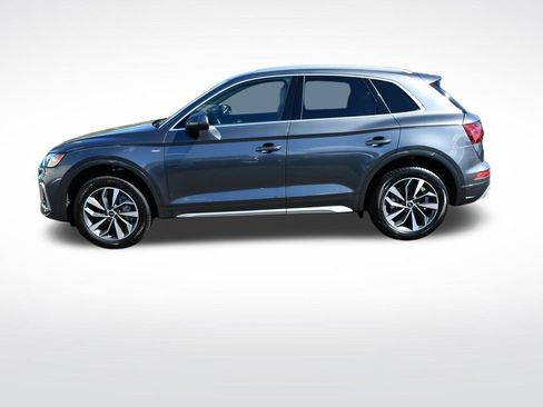 Certified 2023 Audi Q5 2.0T Premium w/ Convenience Package AWD/4WD image 2