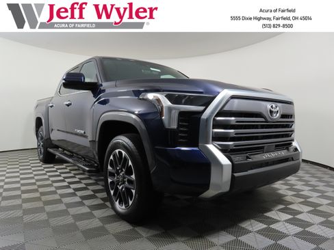 Used 2025 Toyota Tundra Limited AWD/4WD image 1