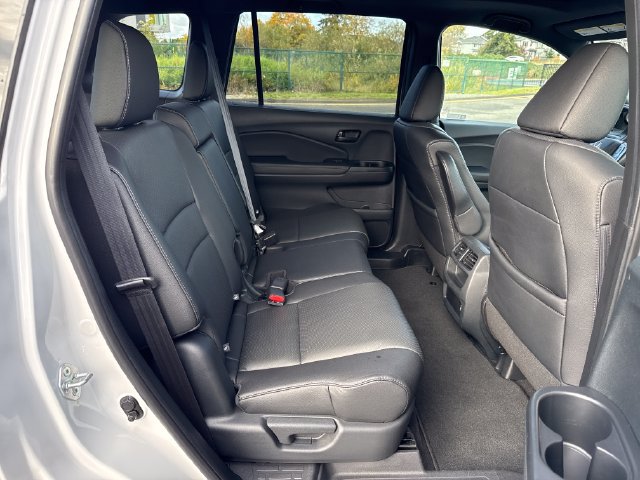 Used 2023 Honda Passport EX-L image 12