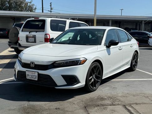 Used 2022 Honda Civic Sport image 3