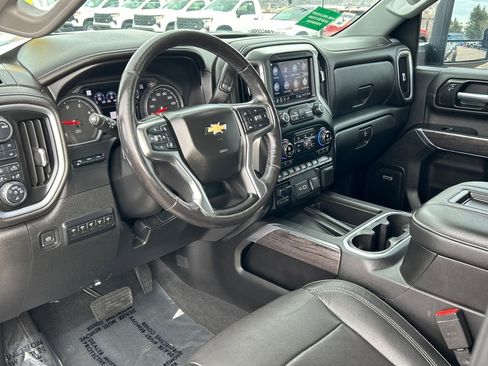 Used 2020 Chevrolet Silverado 2500 LTZ w/ LTZ Premium Package image 9