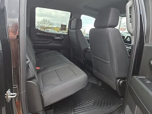 Used 2024 Chevrolet Silverado 1500 RST AWD/4WD image 29