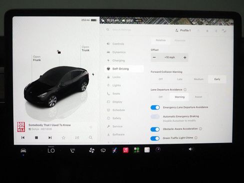 Used 2023 Tesla Model Y Long Range AWD/4WD image 30