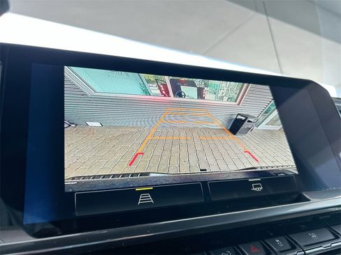 Used 2023 Chevrolet Silverado 1500 LT image 25