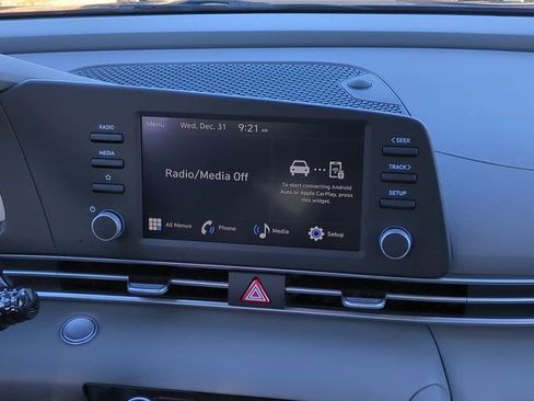 New 2026 Hyundai Elantra SEL Sport Premium FWD image 17