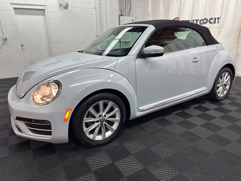 Used 2019 Volkswagen Beetle 2.0T SE FWD image 5