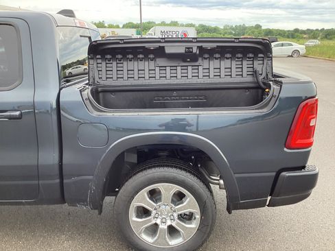 New 2026 RAM 1500 Big Horn AWD/4WD image 10