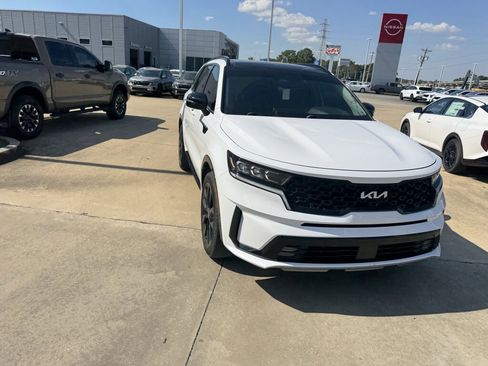 Used 2022 Kia Sorento SX image 8