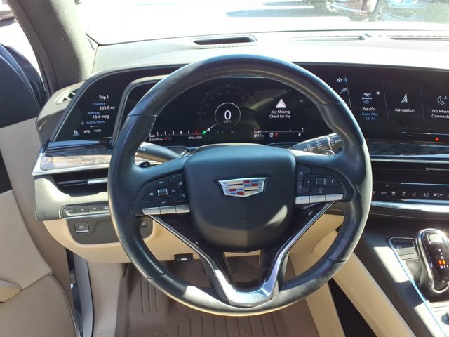 Used 2021 Cadillac Escalade Premium Luxury w/ LPO, Illumination Package AWD/4WD image 7