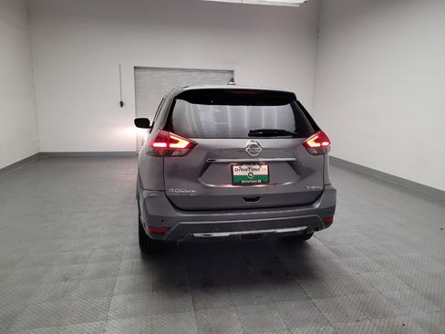 Used 2020 Nissan Rogue SV AWD/4WD image 6